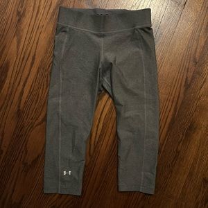 Under Armour Size M Compression Leggings